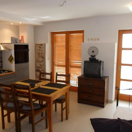 Grosse Ferienwohnung In Zadar Mit Privatem Balkon Diklo Buitenkant foto